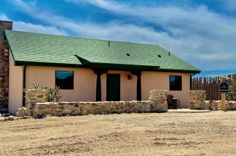 Stagecoach front view